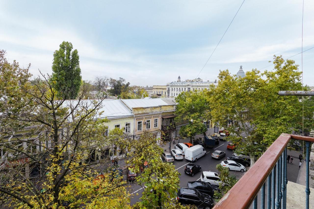 2 Bedroom On Deribasovskaya Str. Odessa Exterior foto