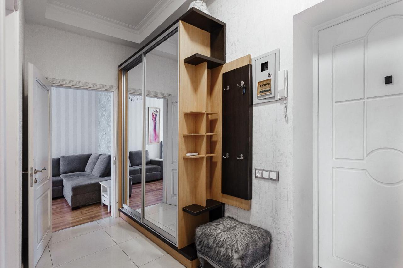 2 Bedroom On Deribasovskaya Str. Odessa Exterior foto